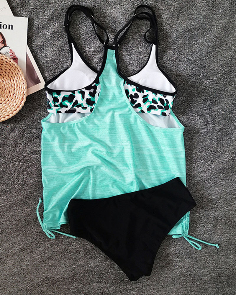 Augustus - Solid-colored tankini with a leopard print
