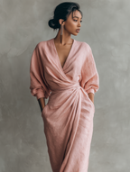 Rosa Leinen-Maxikleid mit V-Ausschnitt