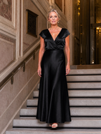 Samouse | Maxikleid mit Wickeloberteil und kurzen Ärmeln" 

Rewritten Title: "Samouse | Maxikleid mit Wickel-Design und kurzen Ärmeln