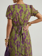 Virel | Midi-Kleid mit entspannendem Blumendesign