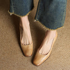 Elviera Pumps aus quadratischem Leder