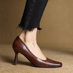Elviera Pumps aus quadratischem Leder