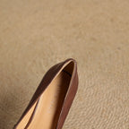 Elviera Pumps aus quadratischem Leder