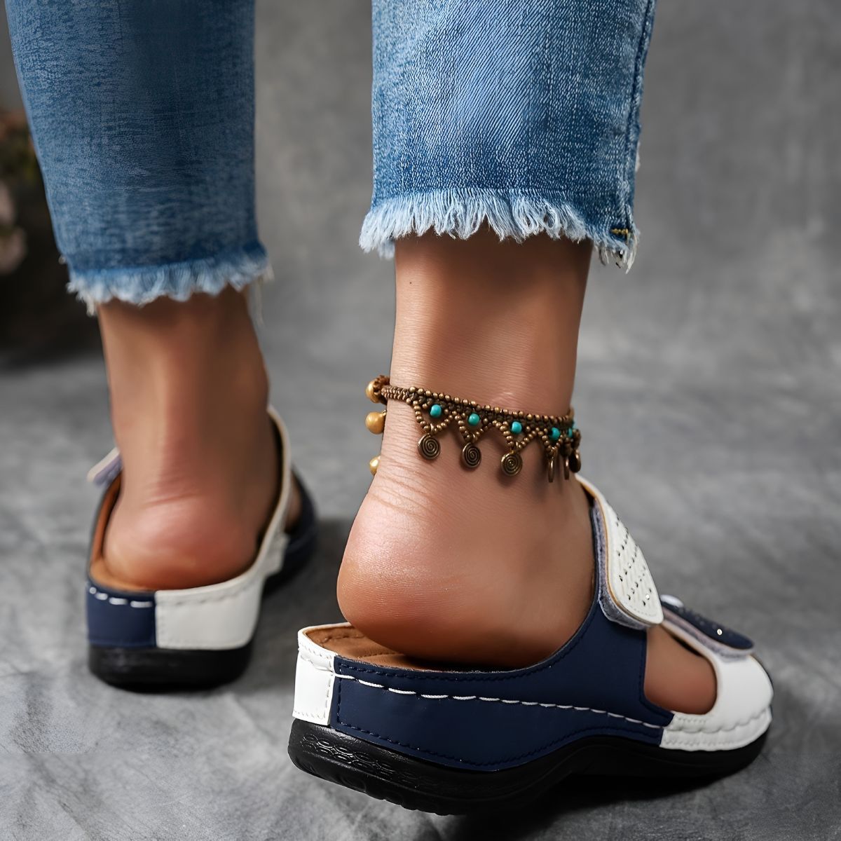 Lynn - Elegante orthopädische Sandalen