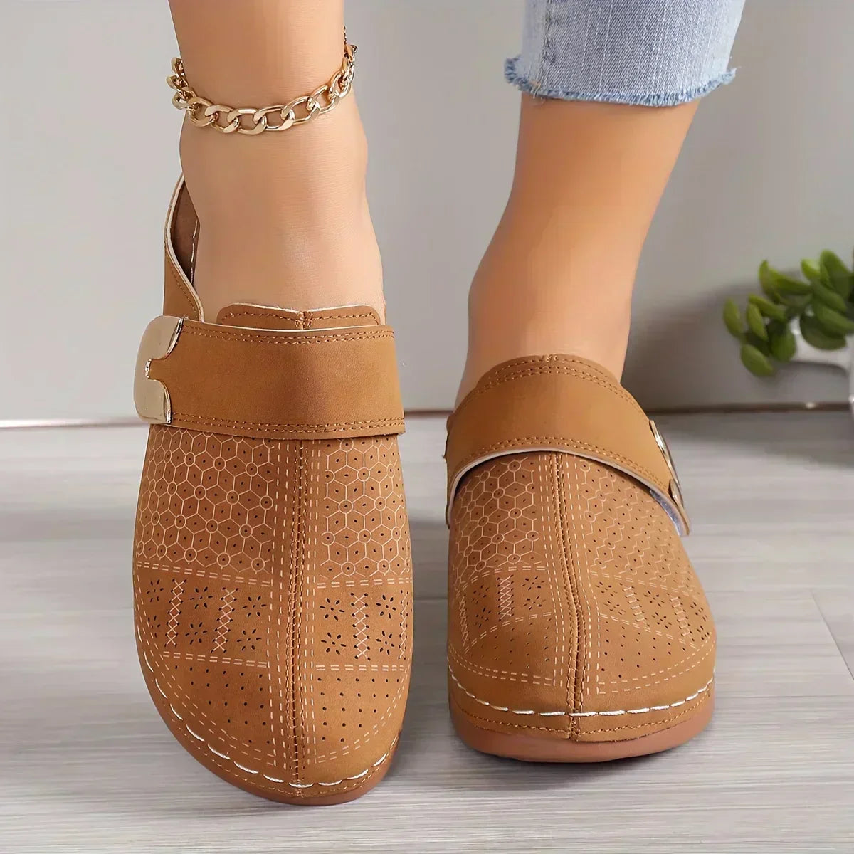 Marel - Elegante, stützende Keilsandalen