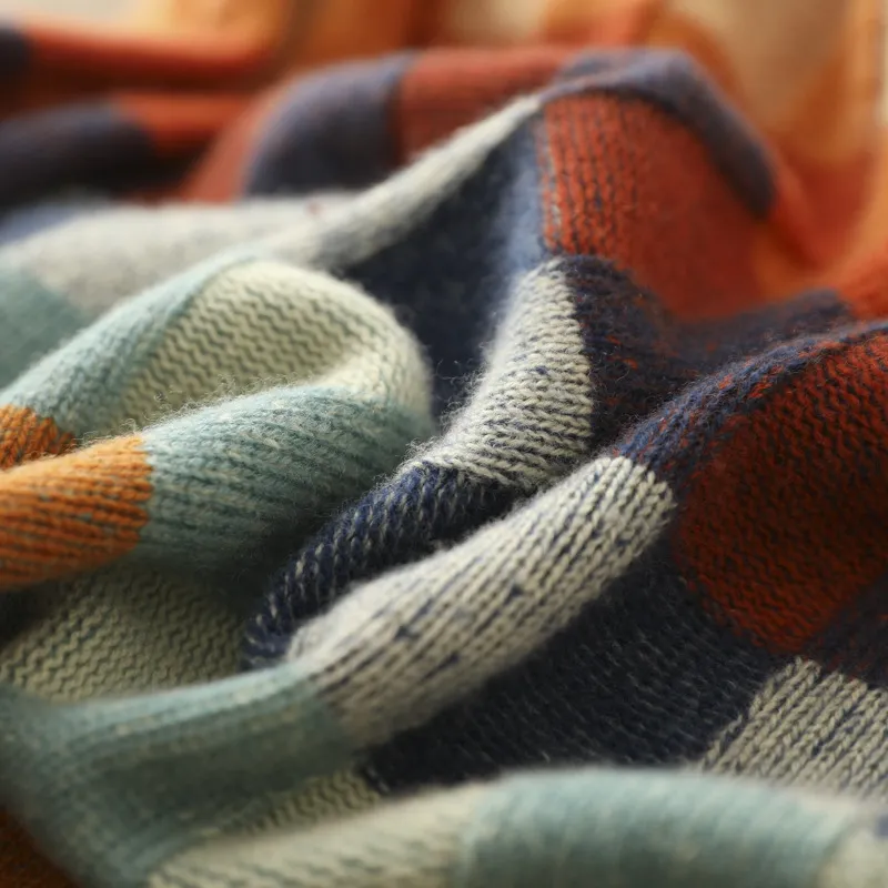 VALENTINA UND PULLOVER